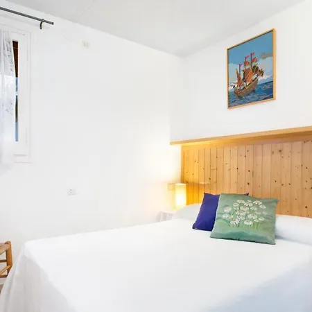 Sleeps 4 With Pool And Wifi Llafranc